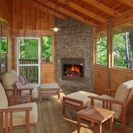 Four Seasons Holiday Home Гетлинбург Екстериор снимка